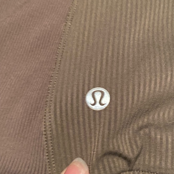 lululemon athletica Women's Olive Hooded Jacket - Picture 6 of 6